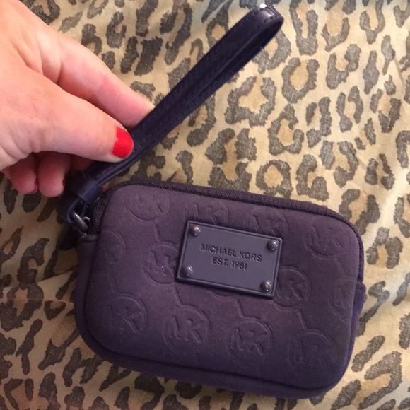 Michael Kors Purple Wristlet - Picture 8 of 8